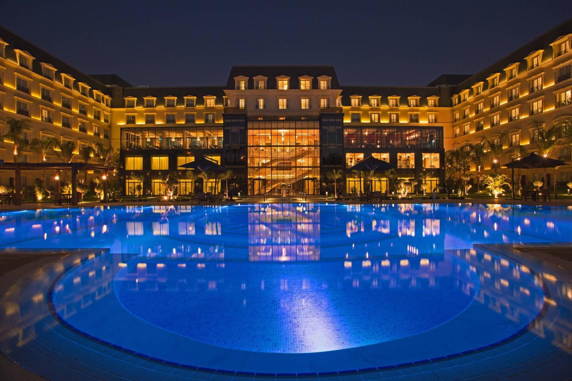 Renaissance Cairo Mirage City Hotel Exteriör bild The pool at the Mandarin Oriental, Sanya